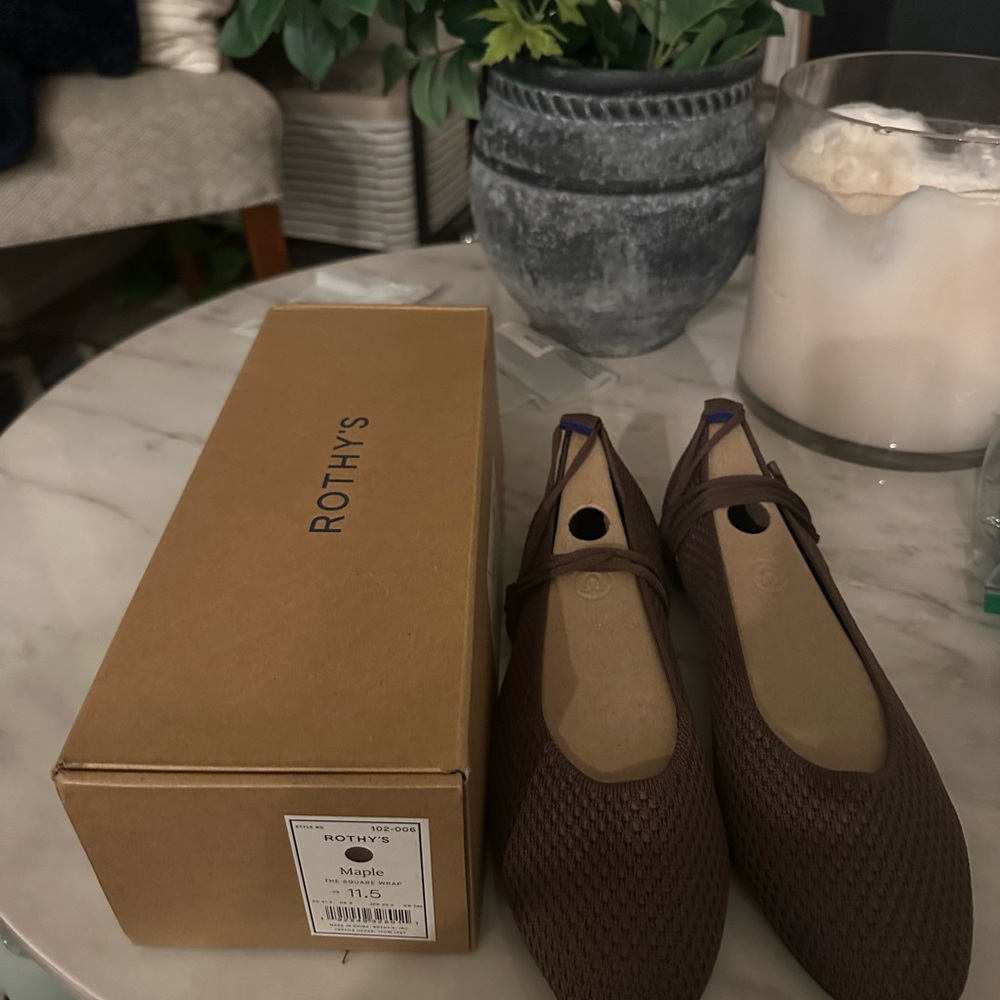 Rothy's Women's Brown Flats